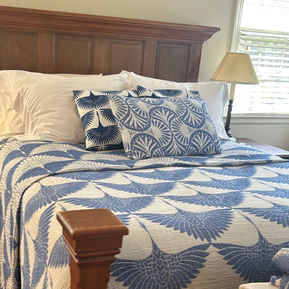 Modern Woven Birds in Flight Cranes Blue Gray KING Bedspread 2 Side FLiPSiDE NEW - Picture 12 of 16